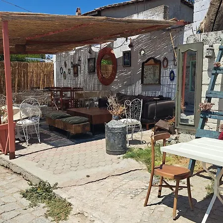 Casa Kuecuekkoey Panzió Ayvalı